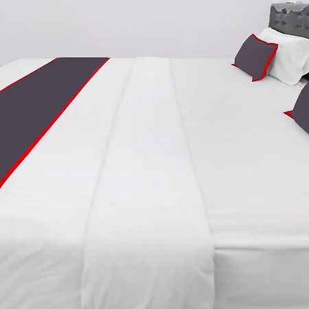 Collection O 92739 Hotel Pintu Besar Джакарта Екстериор снимка